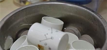 新买的杯子如何清洗？