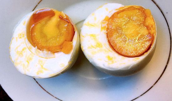 皮蛋可以和咸鸭蛋一起吃吗