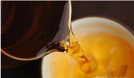 如何辨别茶叶是否含有添加剂？选购健康茶叶指南