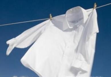 去除白衣服上的黑斑