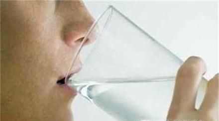 白开水的好处喝多了好吗能放多久