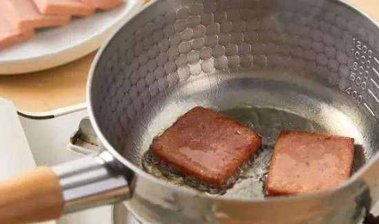 不锈钢锅烧糊了清洗步骤