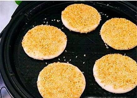 第一次使用电饼铛时的注意事项