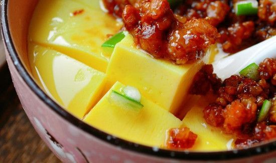 菠萝可以和鸡蛋一起吃吗