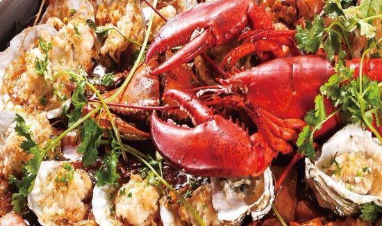 菠萝可以和海鲜一起吃吗