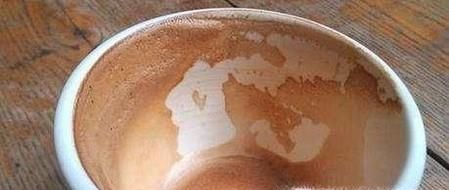 如何去除杯子中的茶垢？