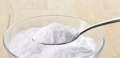 如何去除杯子中的茶垢？