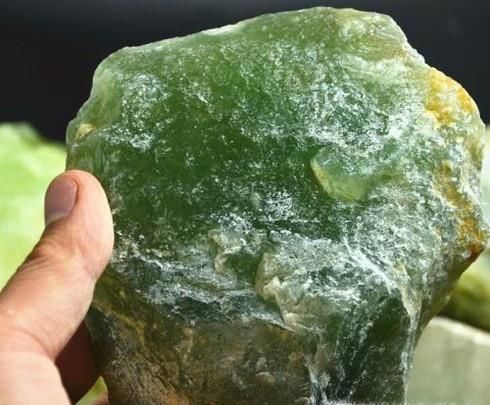 原石玉石毛料怎样鉴别