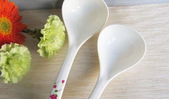 塑料勺子发黄用什么清洗