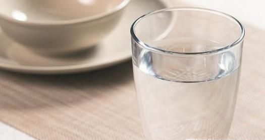 吃完柿子嘴巴涩怎么办？