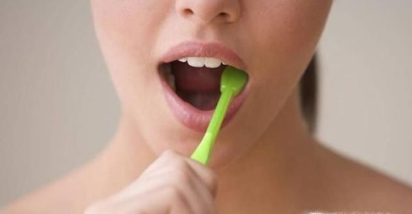 吃完柿子嘴巴涩怎么办？