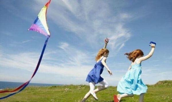 俗话说：“一人不进庙，二人不看井，三人不抱树”是什么意思？