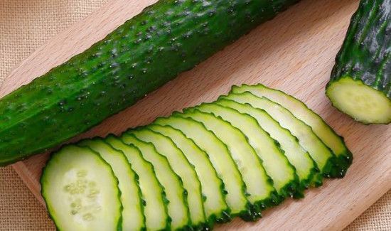 柿子可以和黄瓜一起吃吗