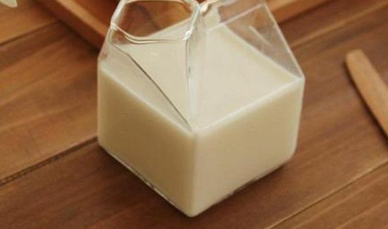 松花蛋可以和牛奶一起吃吗