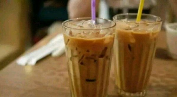 为什么喝奶茶店里的奶茶很容易睡不着？