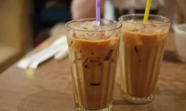 为什么喝奶茶店里的奶茶很容易睡不着？