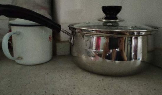 电磁炉使用的奶锅能在燃气灶上用吗