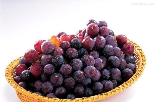 有人说“洗葡萄洗不净可能吃下寄生虫”，怎么洗葡萄才能洗干净？