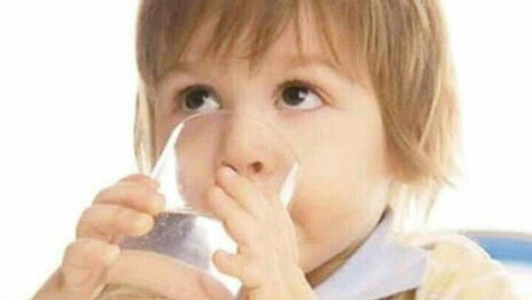 冬天半夜渴醒，喝水还是不喝水？