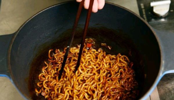 吃方便面到底有没有营养？