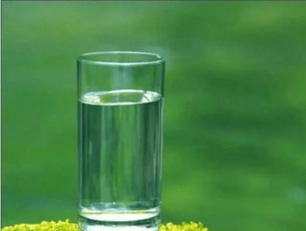 经常喝白开水，到底是对肾好还是损伤肾？