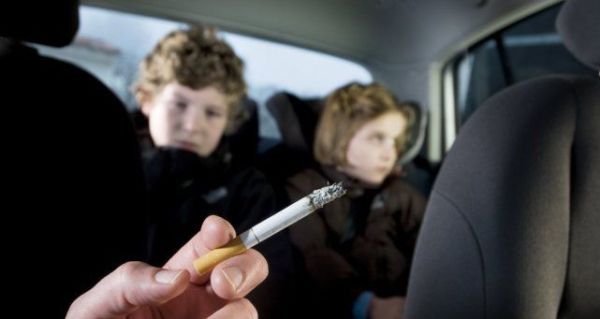 如何减少吸二手烟的危害？