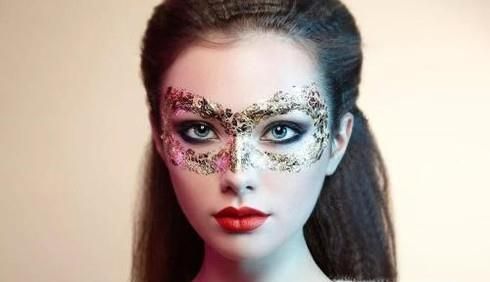 万圣节怎么化妆？
