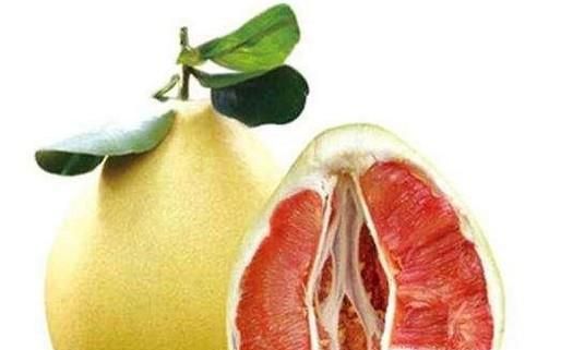 手剥柚子的方法