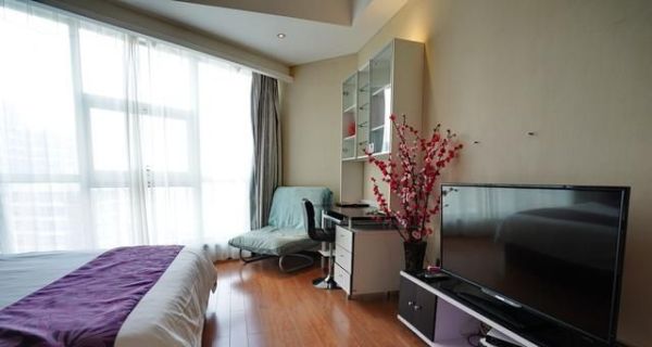 酒店床尾经常会放一块长条的布，这是用来干嘛的？