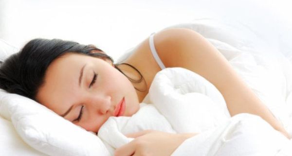 睡6小时和睡8小时对一个人的精神面貌有多大影响？