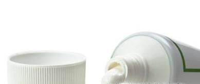 鞋发黄怎么快速变白色