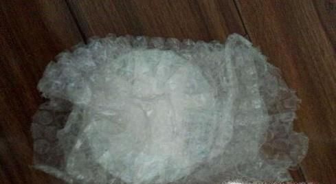 怎样让鸡蛋在水里浮起来