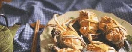 怎样清洗大闸蟹才干净？