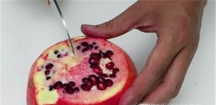 怎么剥石榴？
