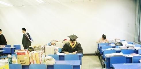 研究生奖学金大概有多少?