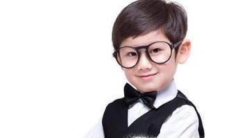 看“阿拉蕾”分析长期戴眼镜的坏处 应该怎么办