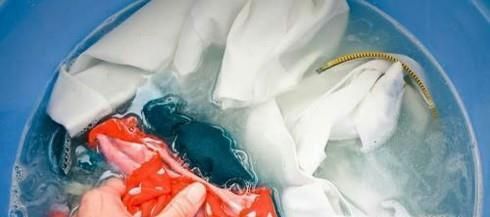 怎样洗干净一件白衬衫？