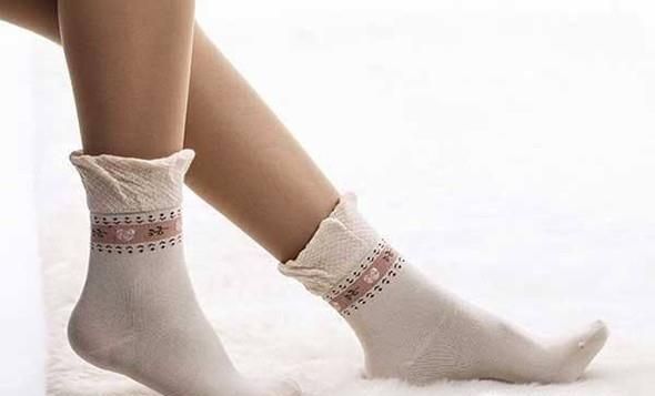 怎样穿袜子不臭脚