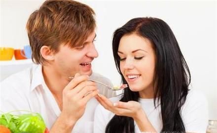 和女朋友约会一起吃什么饭?