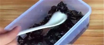 如何快速泡发木耳