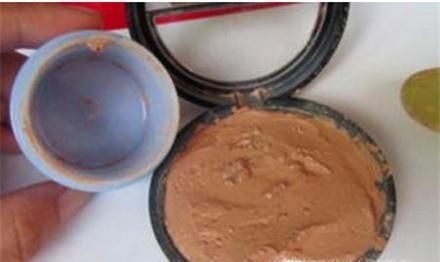 粉饼摔碎了,如何恢复如初?(详细步骤)