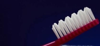 前挡玻璃内侧怎么擦才干净