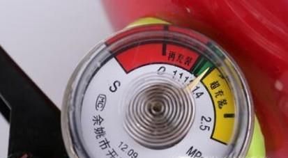 如何辨认灭火器的压力表？