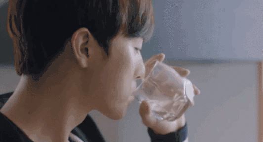 多喝水有四大好处，喝水的好处和重要性介绍