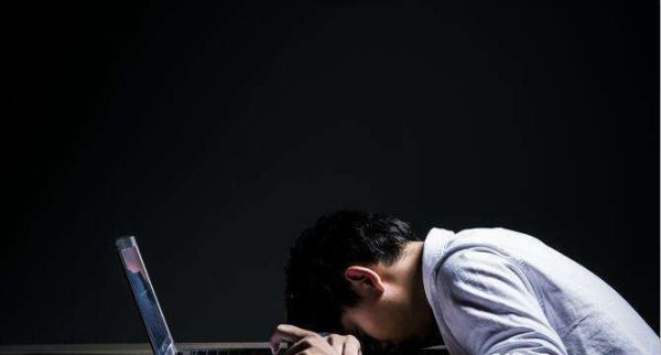 头发出油是什么原因?怎么快速解决?