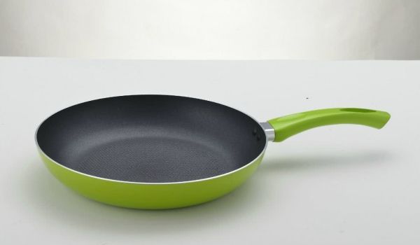 不粘锅涂层对身体有害吗？