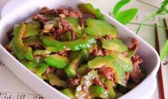 牛肉和苦瓜能一起吃吗