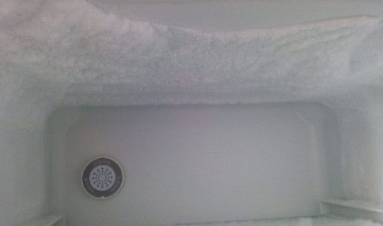 直冷冰箱冷藏室结冰正常吗