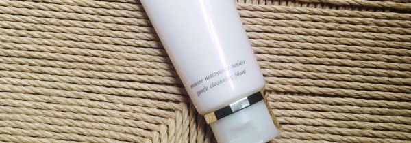 飞机上可以带牙膏和洗面奶吗