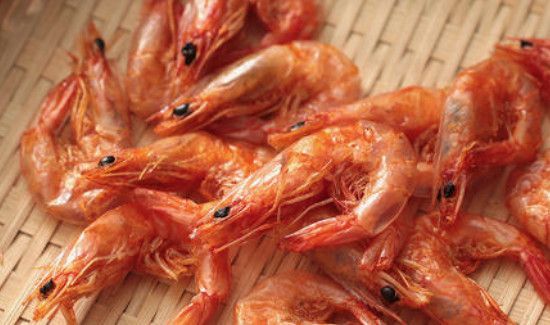 吃虾能喝酸奶吗?